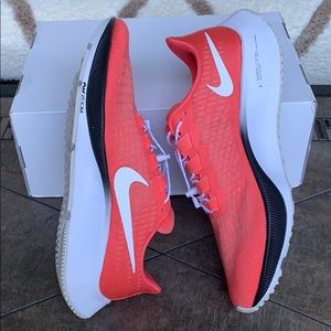 • NIKE ID AIR ZOOM PEGASUS 36 men’s custom